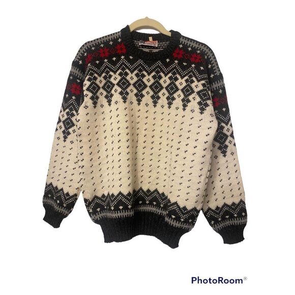 Voss Knit Men’s Pullover Sweater 100% Pure Virgin Wool Made in Norway Slight Fla - Picture 1 of 16